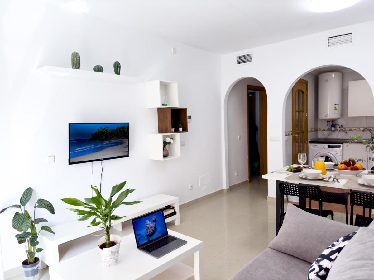 Playa Sun Apartment San Luis de Sabinillas Bagian luar foto