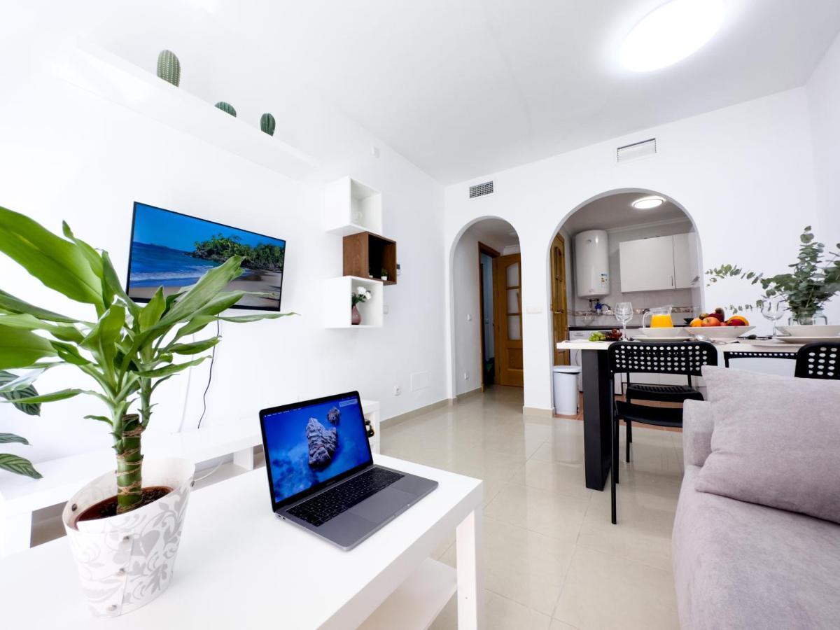 Playa Sun Apartment San Luis de Sabinillas Bagian luar foto
